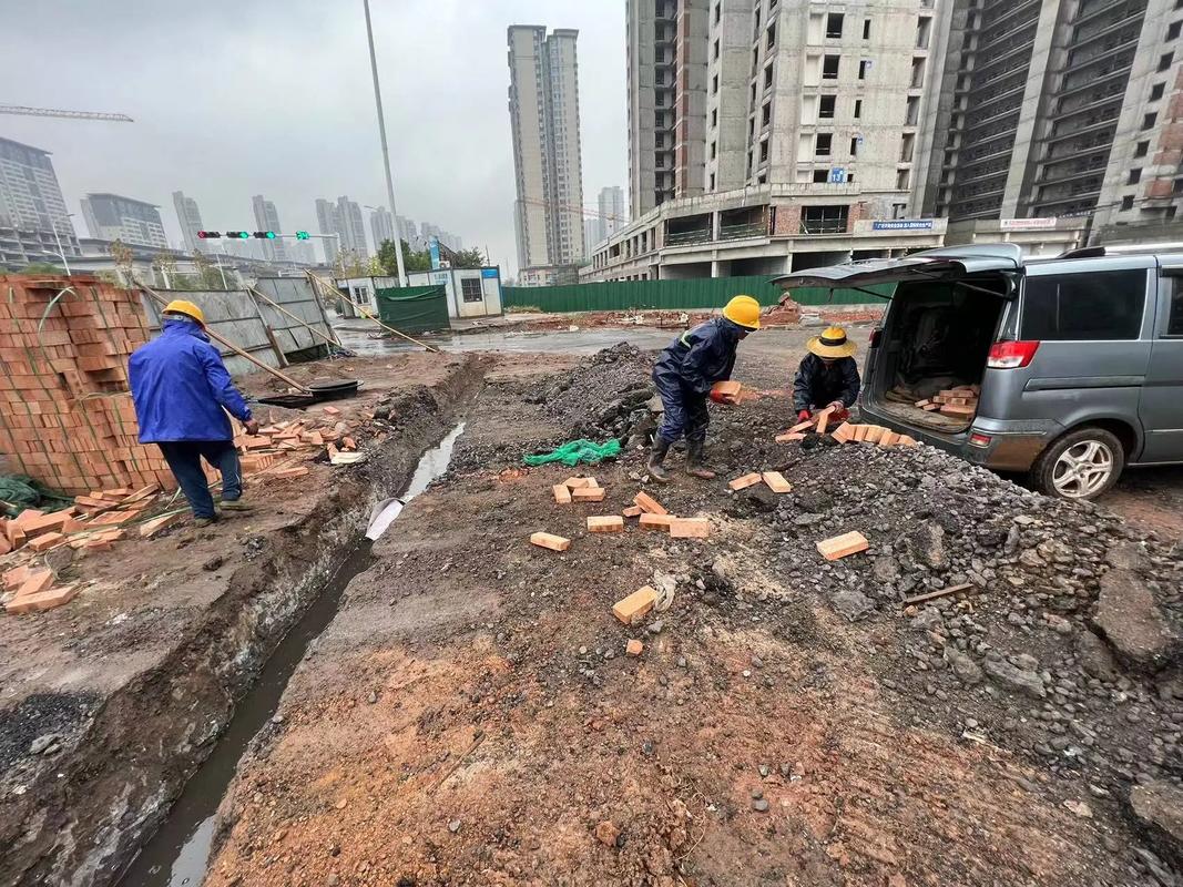 風(fēng)雨無阻筑城夢(mèng) 市政建設(shè)者的實(shí)干精神